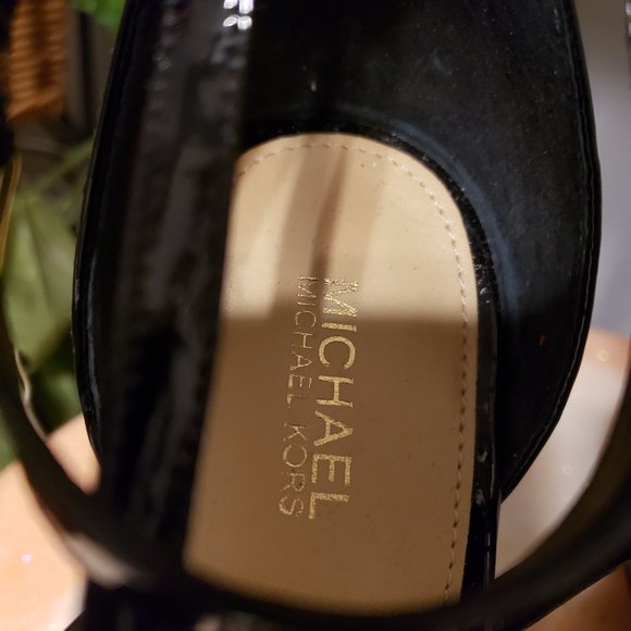 Michael Kors T-Strap Black Leather Open Toe Platform Sandals - Picture 5 of 10